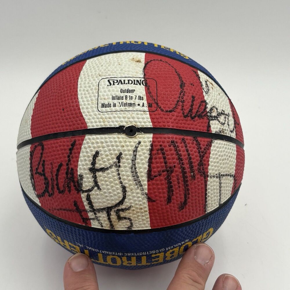 Harlem Globetrotters Signed Basketball Buckets Blakes Hi-Lite Bruton Danny Wood